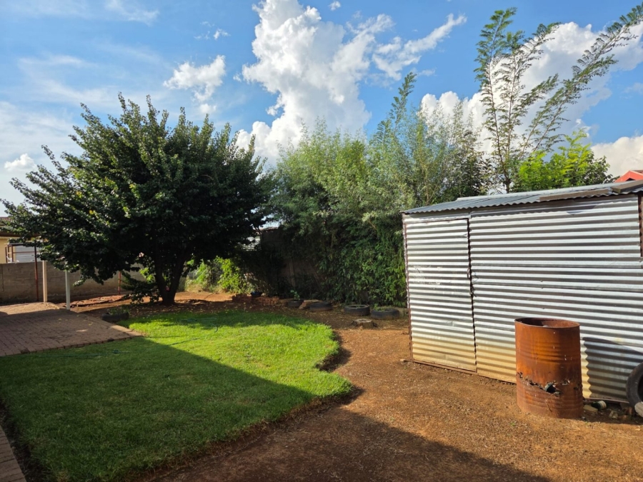 3 Bedroom Property for Sale in Lourierpark Free State